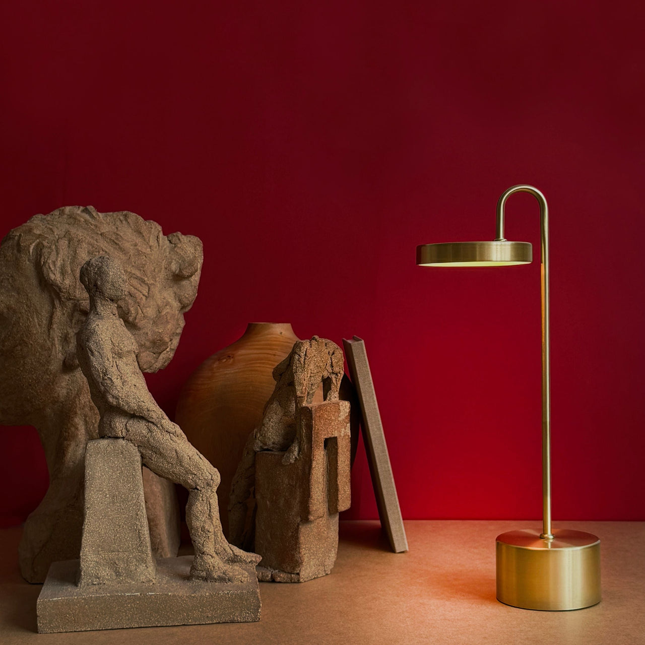 MooveLIGHT Tischlampe inkl. kabelloses Ladegerät