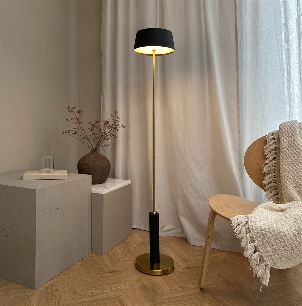 Yoyo LED Wiederaufladbare Stehlampe – Schwarz – Ansicht 3
