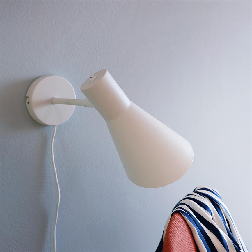 DL12 Wandlampe