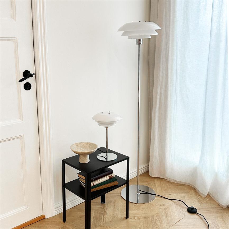 DL31 Stehlampe Opal