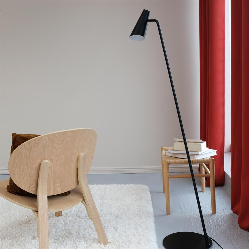 Noa Stehlampe – Schwarz
