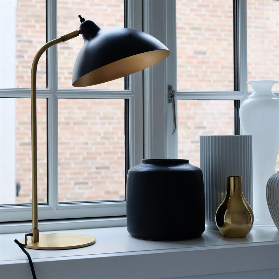 Futura Tischlampe – Schwarz/Messing
