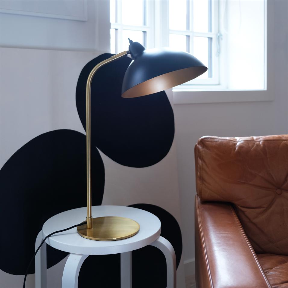 Futura Tischlampe – Schwarz/Messing