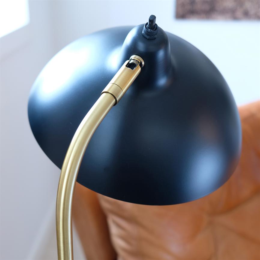 Futura Tischlampe – Schwarz/Messing