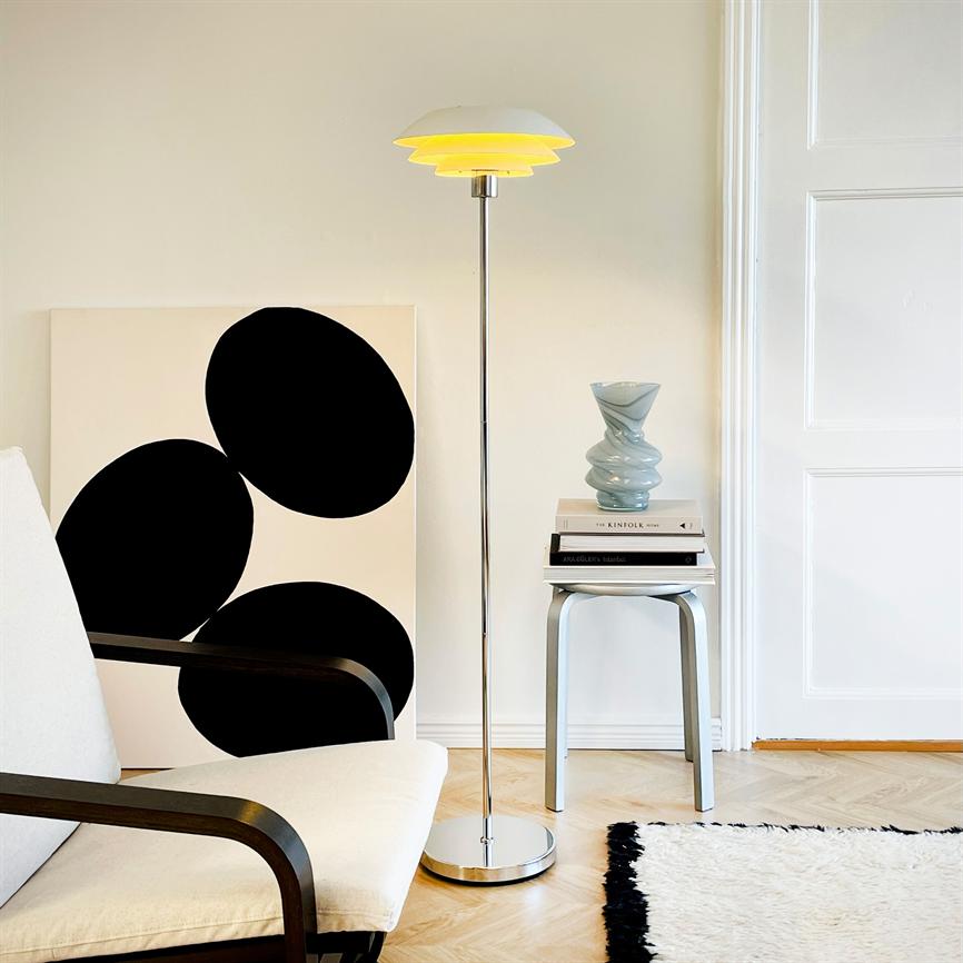 DL31 Stehlampe – Weiß – Ansicht 2