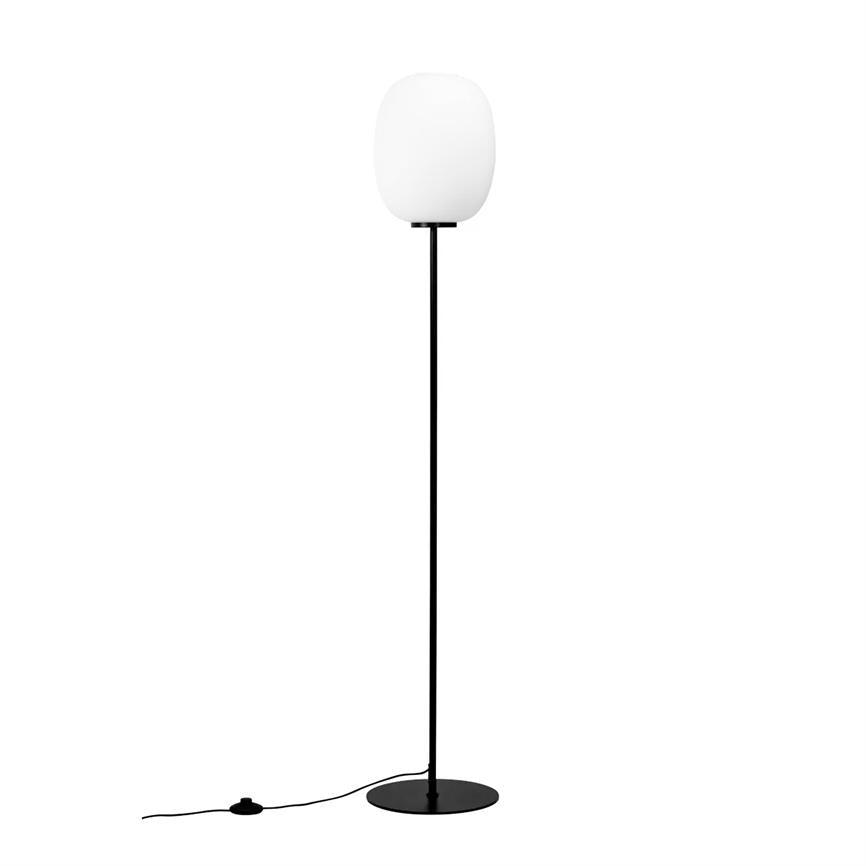 DL39 Stehlampe – Opal/Schwarz