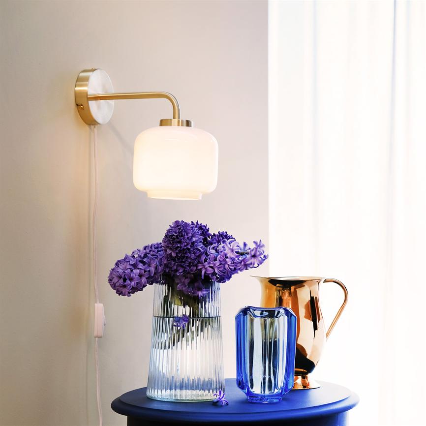 ARP Wandlampe – Opal/Messing