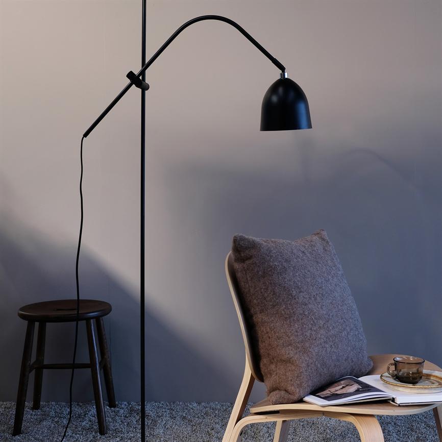 Easton Stehlampe – Schwarz – Ansicht 2