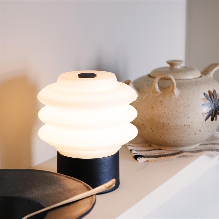 Diva LED Wiederaufladbare Tischlampe