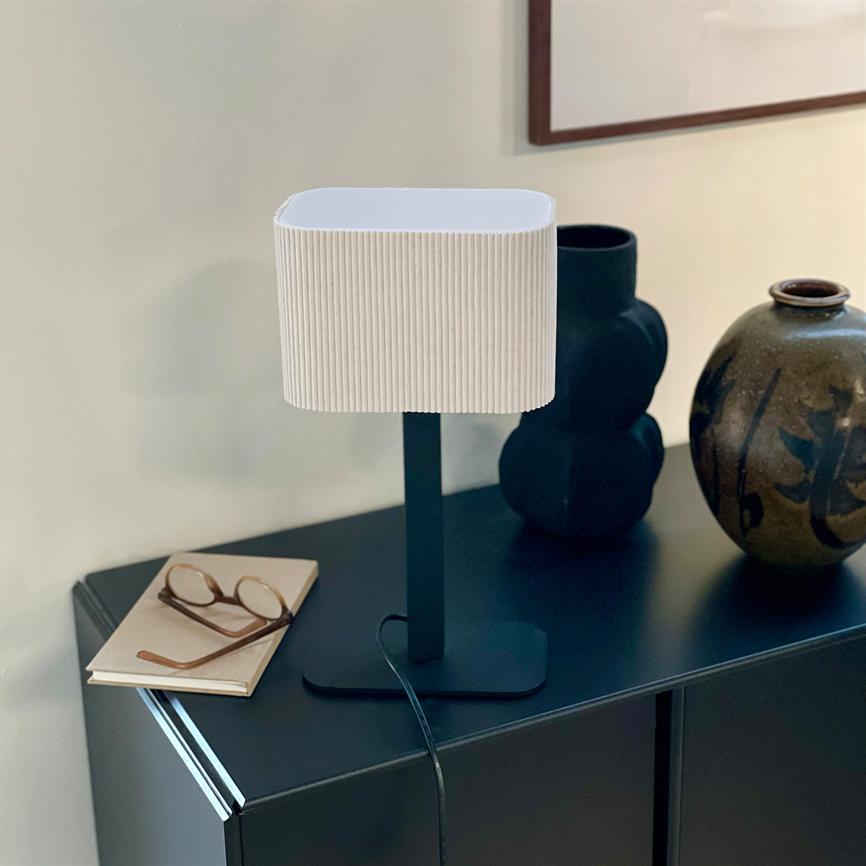 Calix Tischlampe Oval