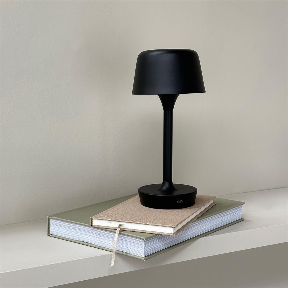 Flow LED Wiederaufladbare Tischlampe