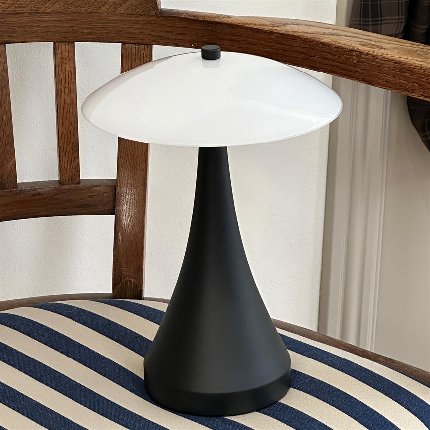 Vienna LED Special Edition Tischlampe – Opal