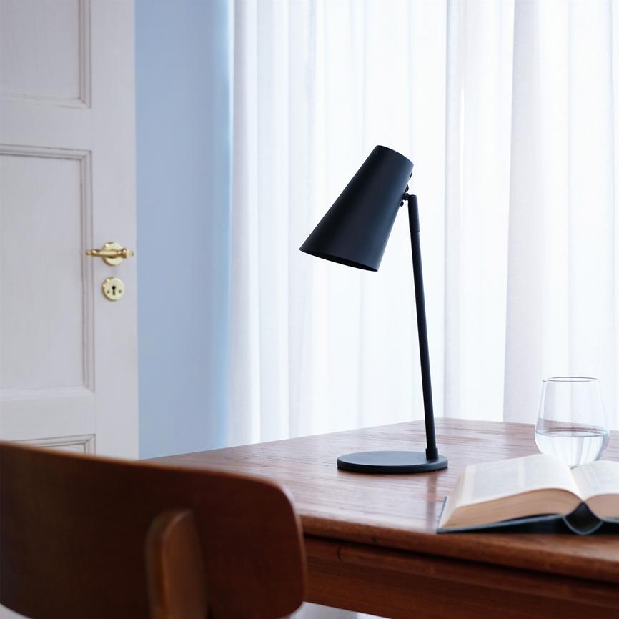Cale Wiederaufladbare Tischlampe – Schwarz