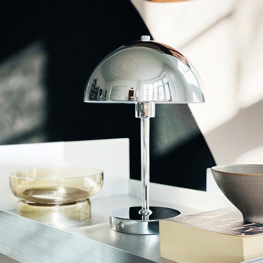 Stockholm LED Wiederaufladbare Tischlampe V. 2.0 – Chrom