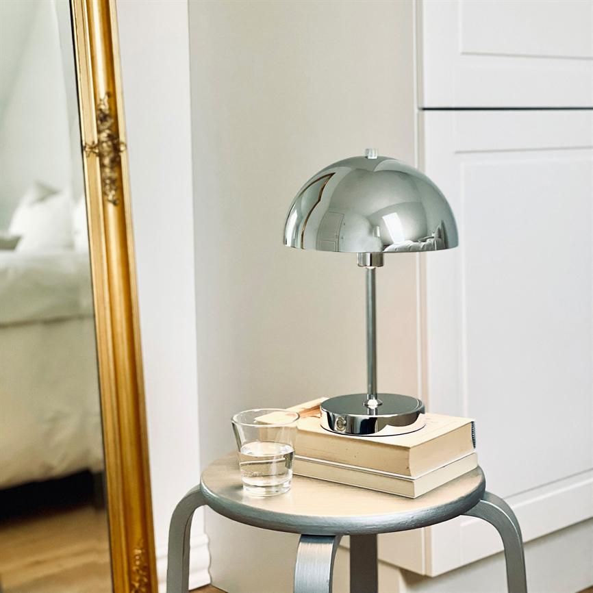Stockholm LED Wiederaufladbare Tischlampe V. 2.0 – Chrom