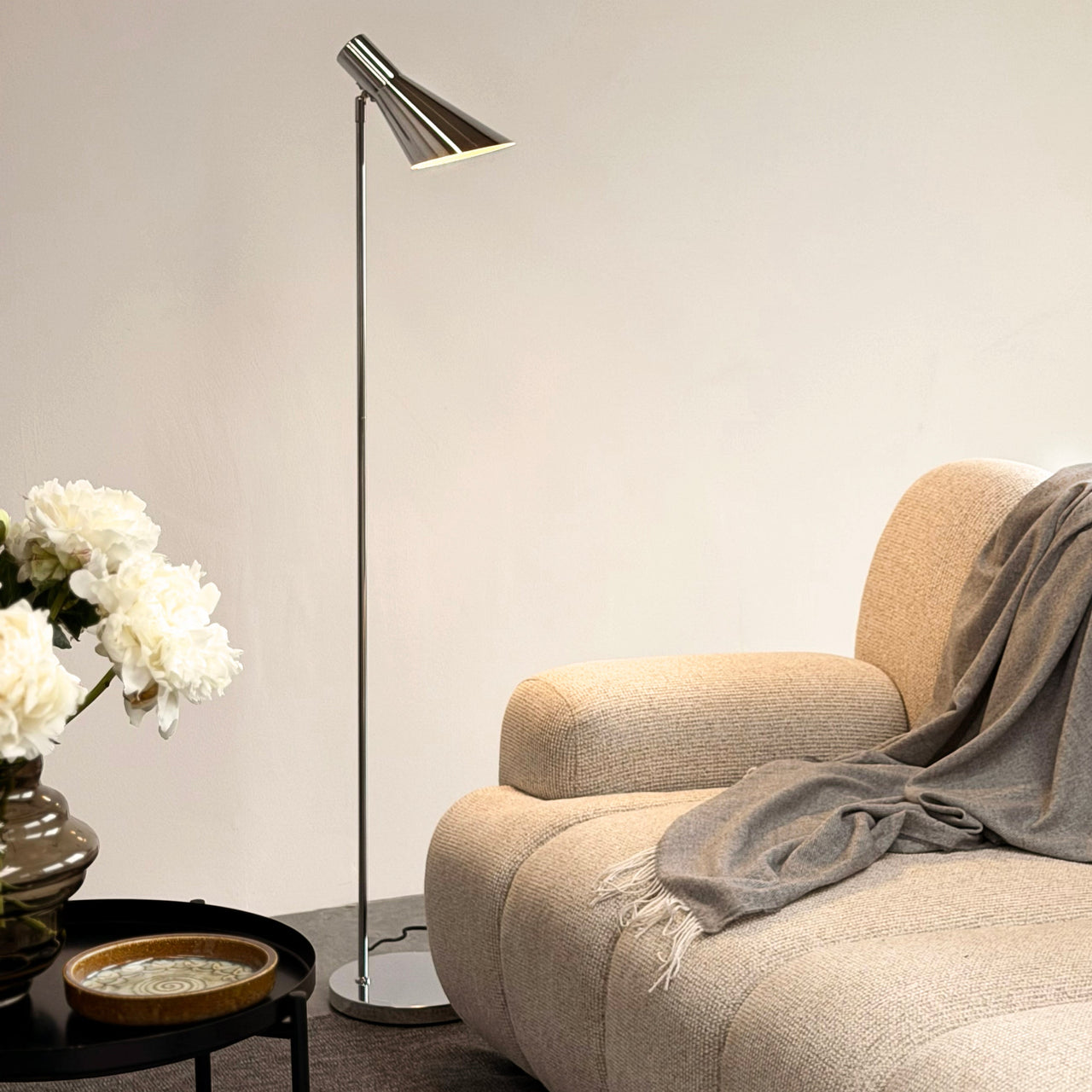 DL12 Stehlampe