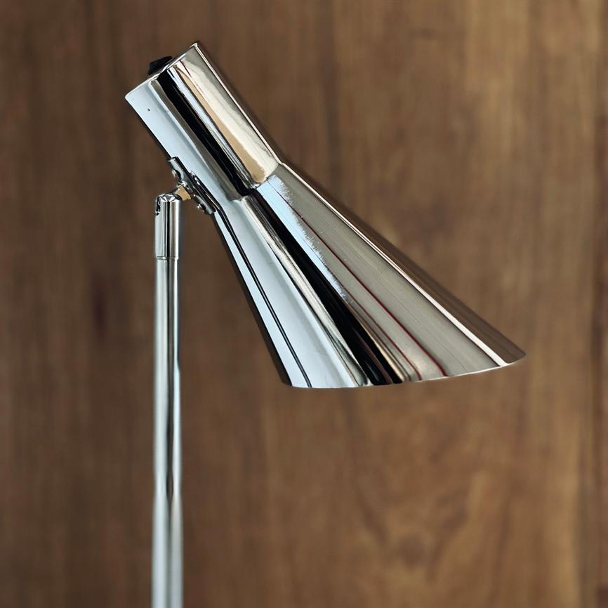 DL12 Stehlampe