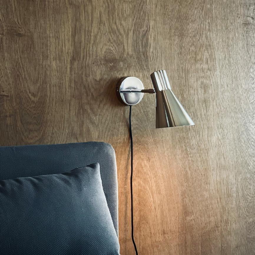 DL12 Wandlampe