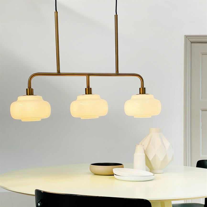 Ossett Langtisch-Pendelleuchte – Opal/Bronze