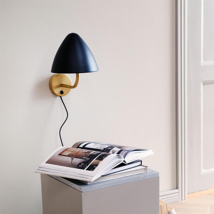 Oulu Wandlampe