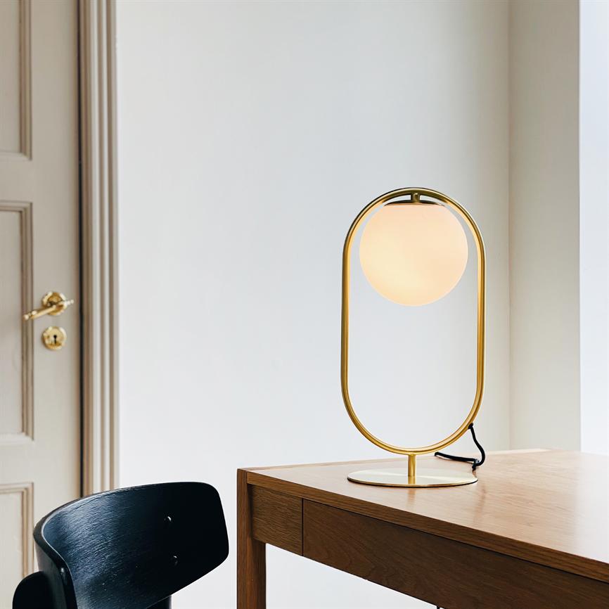 Reims Tischlampe – Messing/Opal