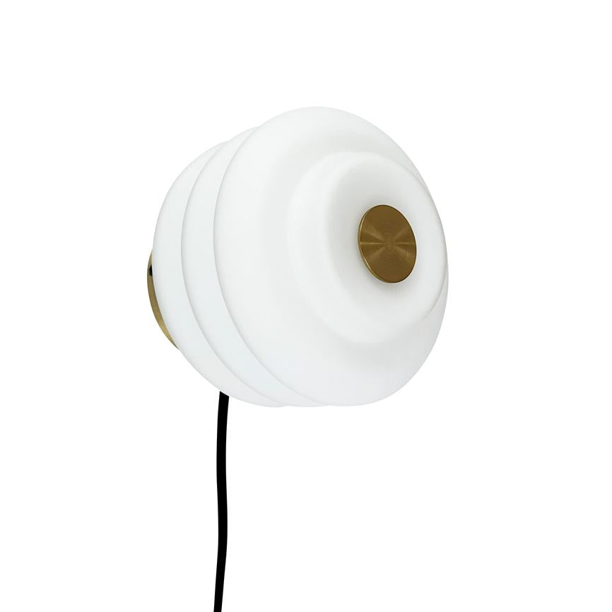 Diva Wandlampe – Opal/Messing
