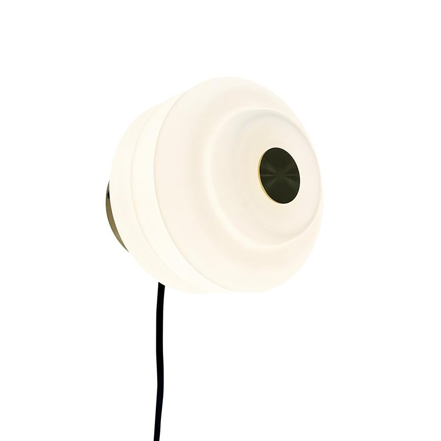 Diva Wandlampe – Opal/Messing