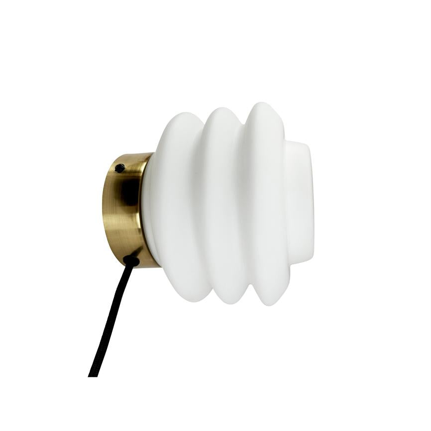 Diva Wandlampe – Opal/Messing