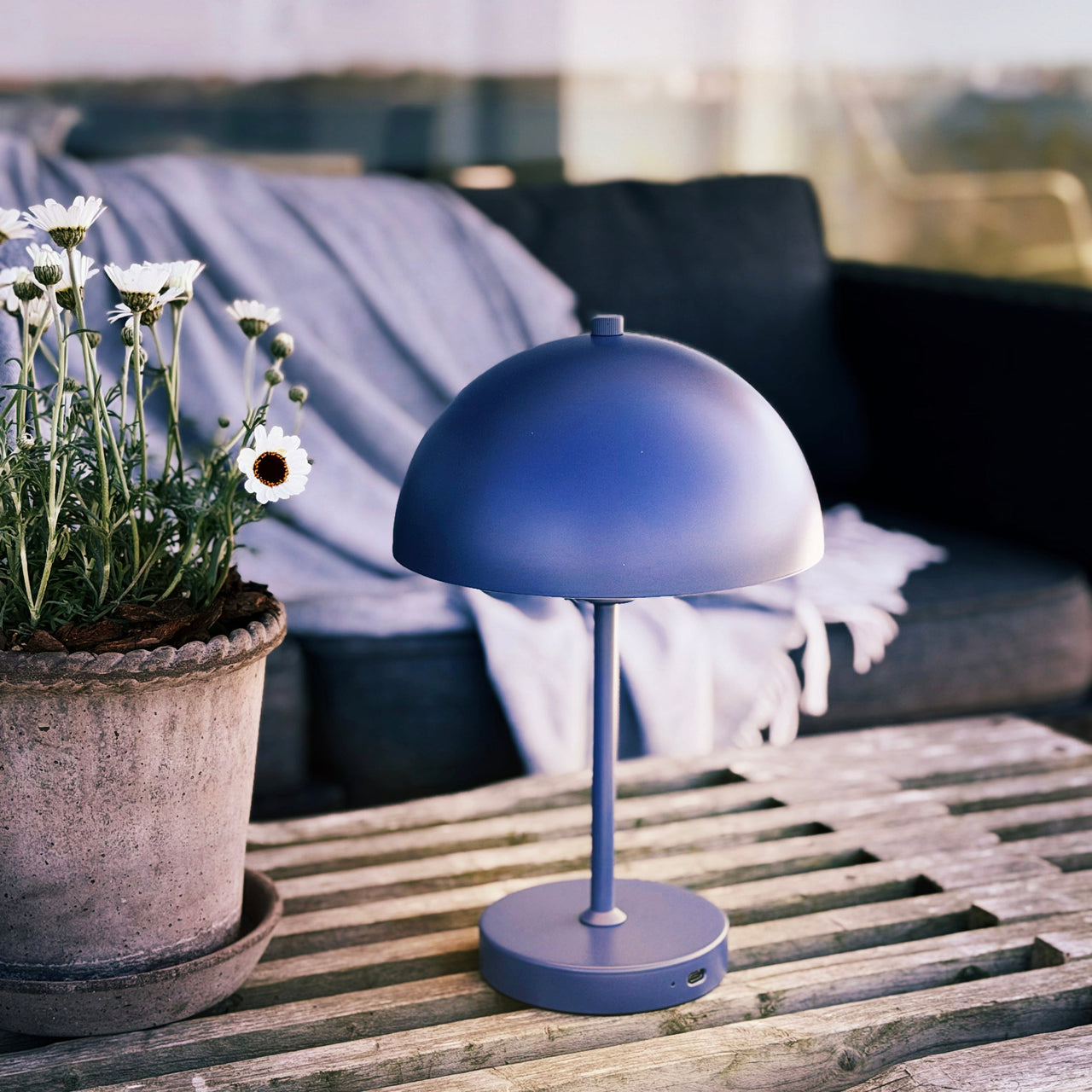 Stockholm LED Wiederaufladbare Tischlampe V. 2.0