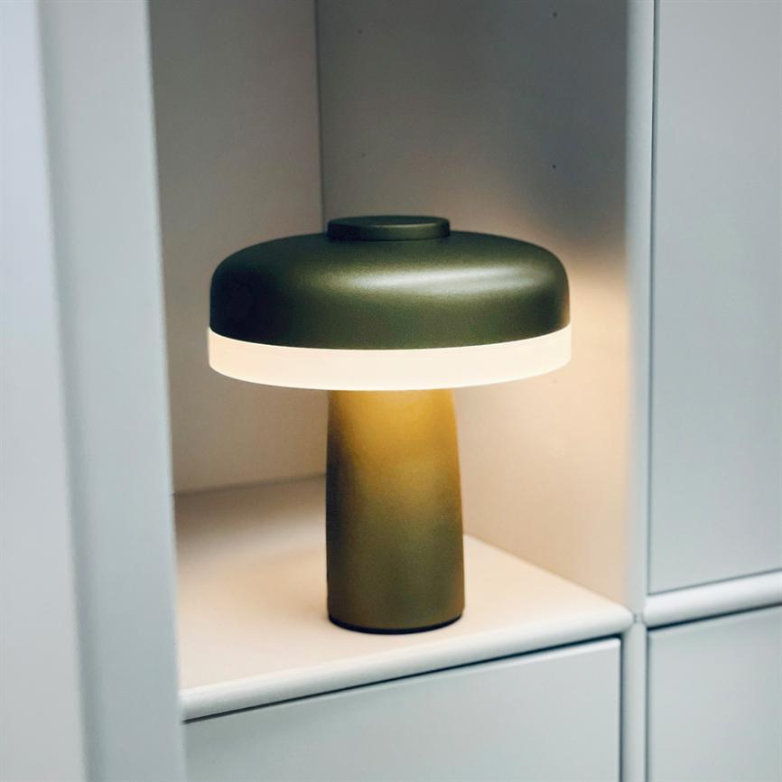 Porter LED Wiederaufladbare Tischlampe – Grün Metallic