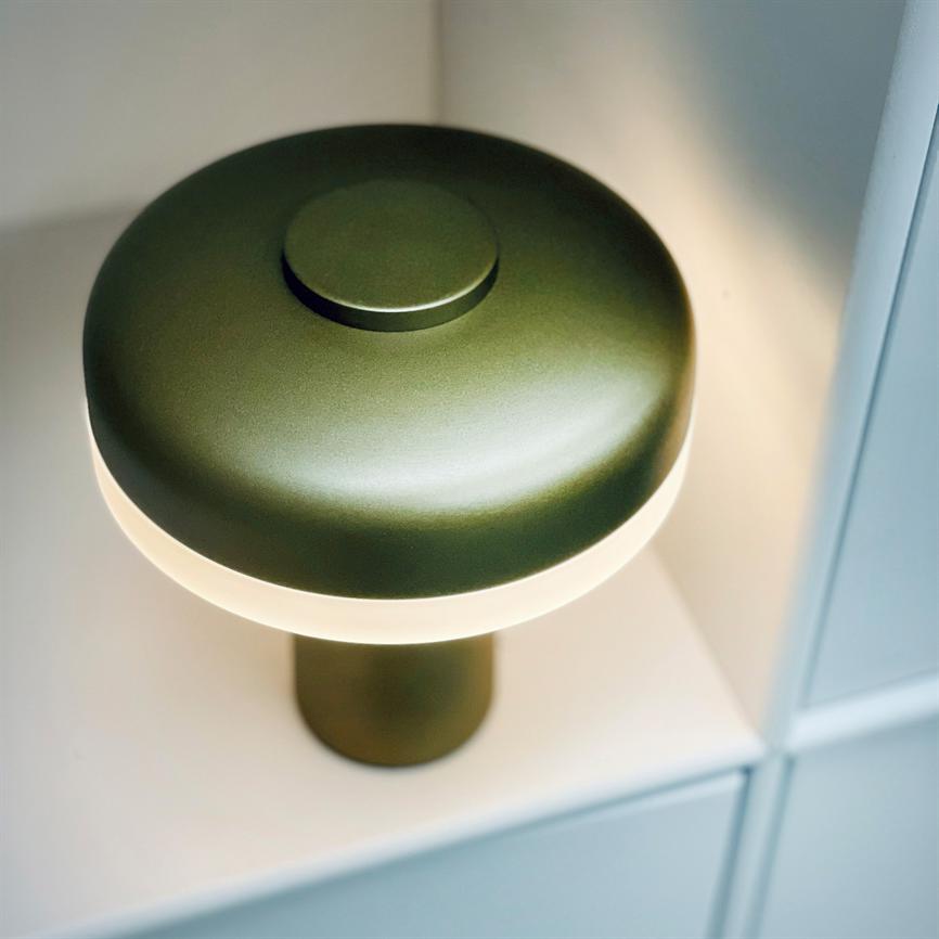 Porter LED Wiederaufladbare Tischlampe – Grün Metallic