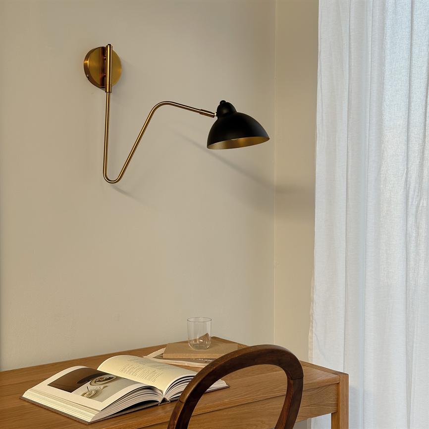 Futura Wandlampe – Schwarz/Messing