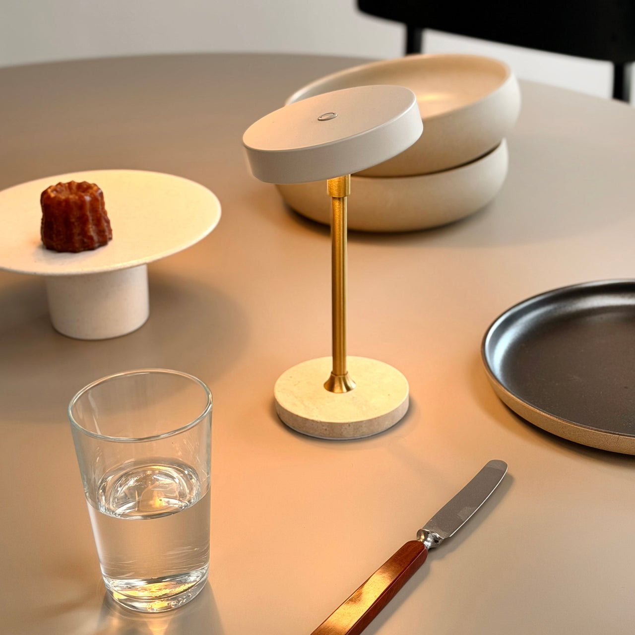 Moonlight LED Wiederaufladbare Tischlampe