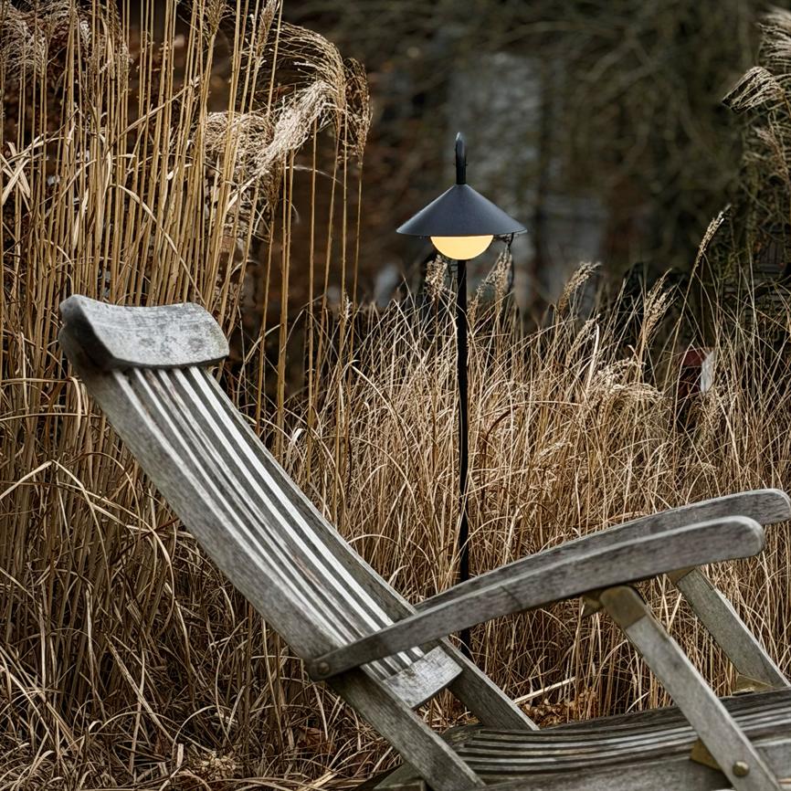 Nova Außen Gartenspieß Mit Lichtkugel und Fernbedienung