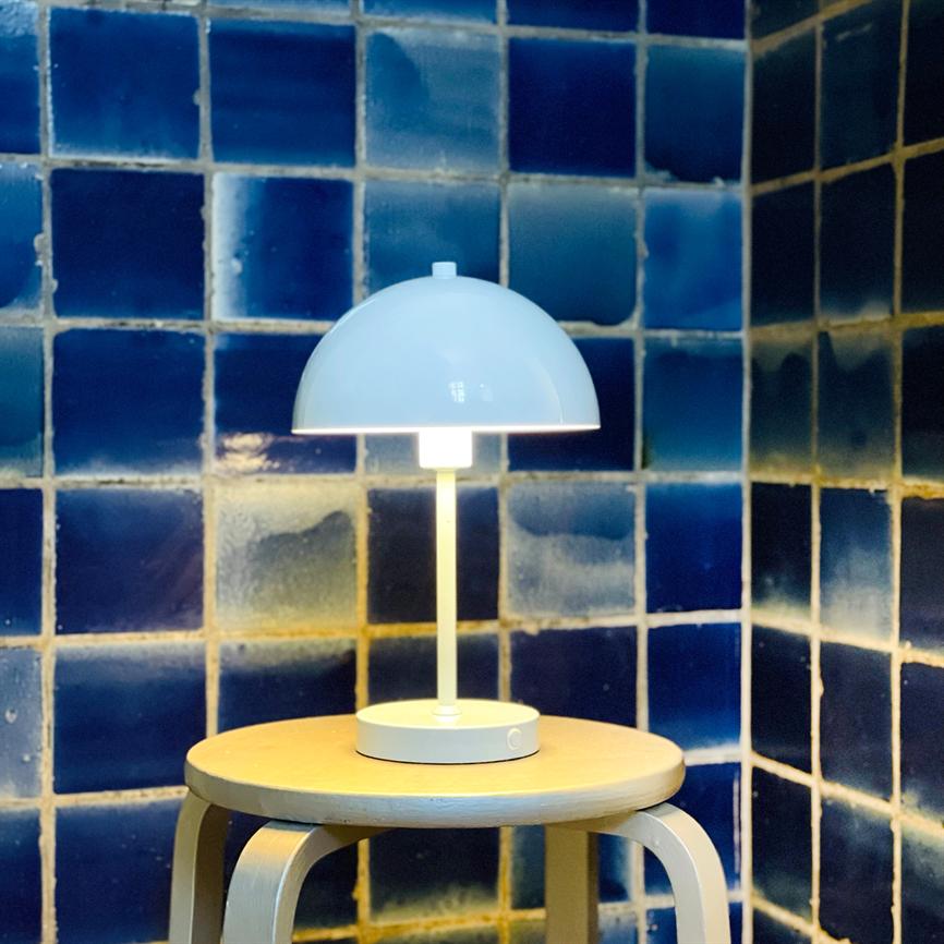 Stockholm LED Wiederaufladbare Tischlampe V. 2.0