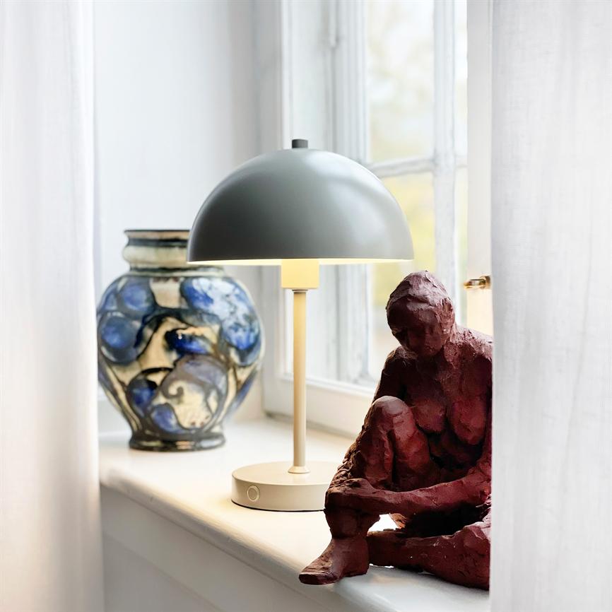 Stockholm LED Wiederaufladbare Tischlampe V. 2.0