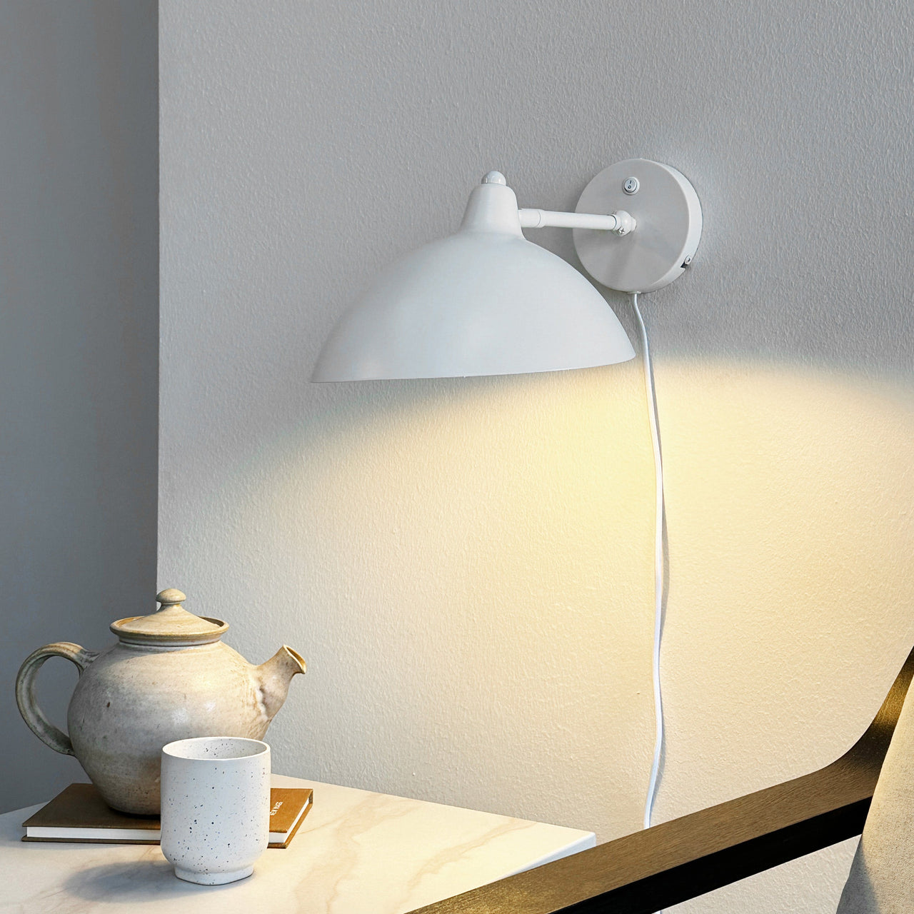 Futura Wandlampe – Weiß – Ansicht 2