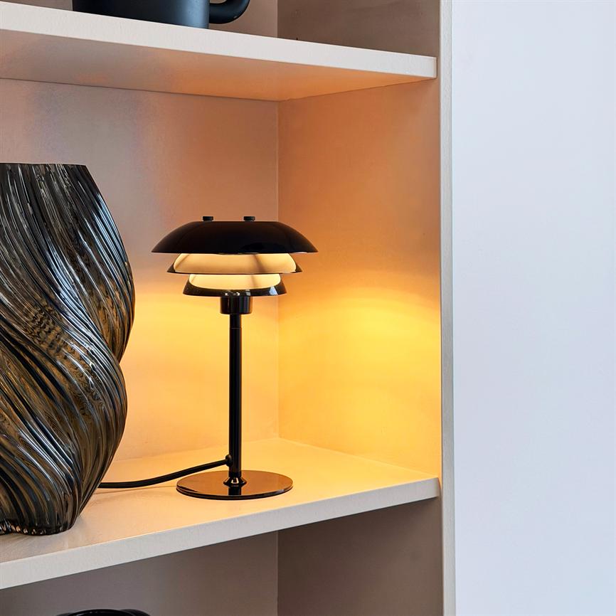 Sixteen Tischlampe