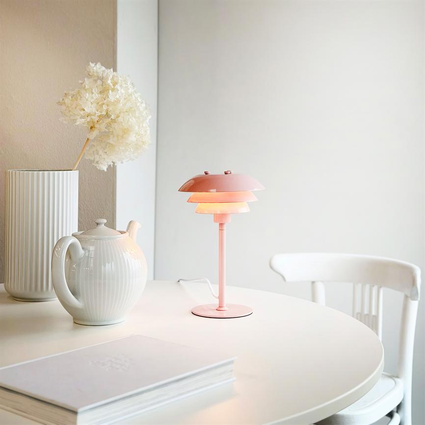 Sixteen Tischlampe