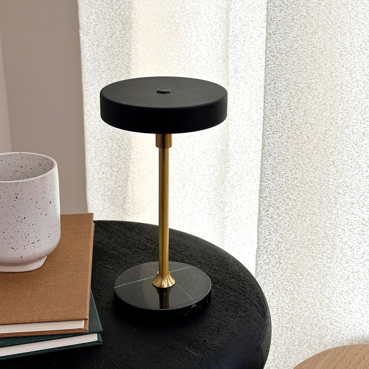 Moonlight LED Mini Wiederaufladbare Tischlampe