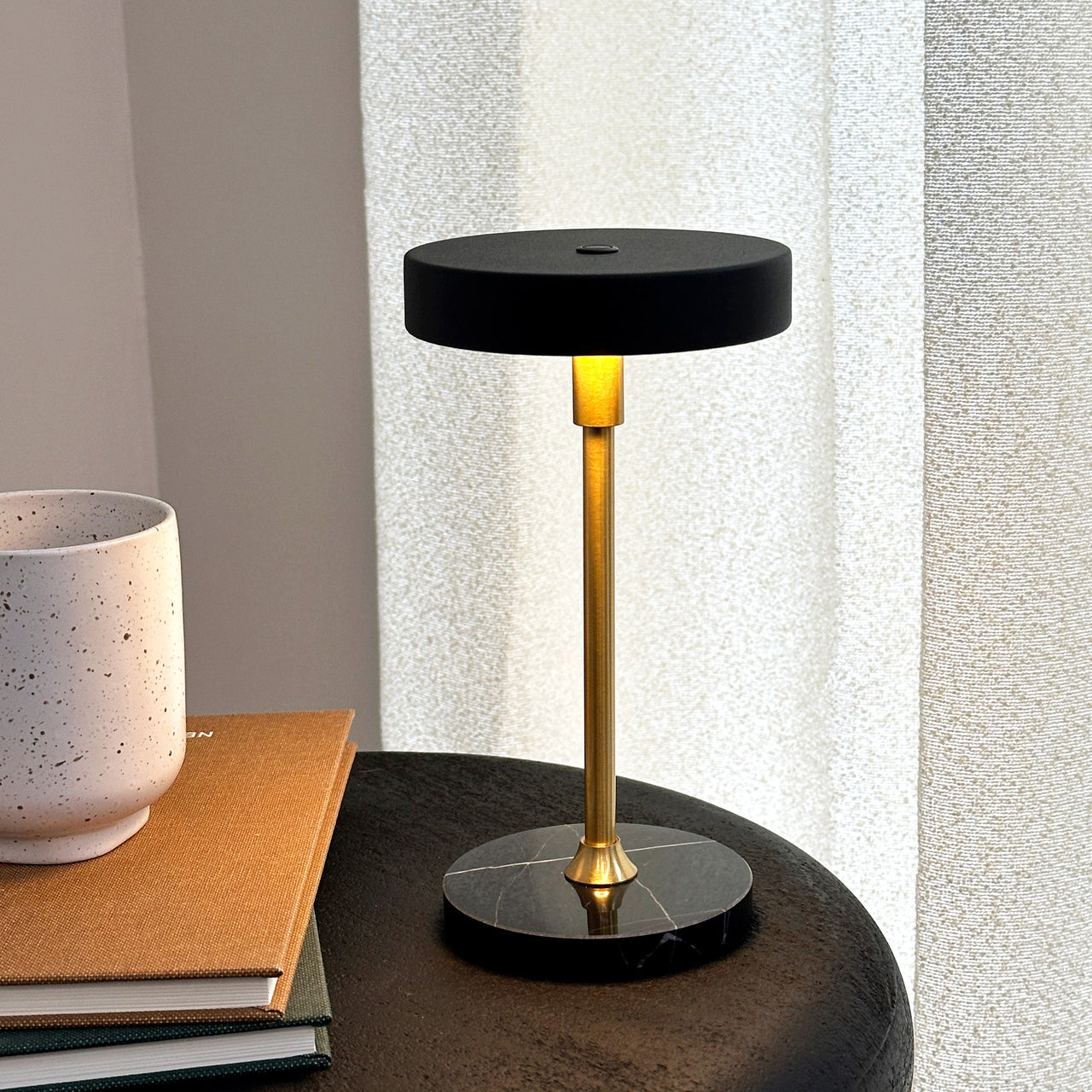 Moonlight LED Mini Wiederaufladbare Tischlampe