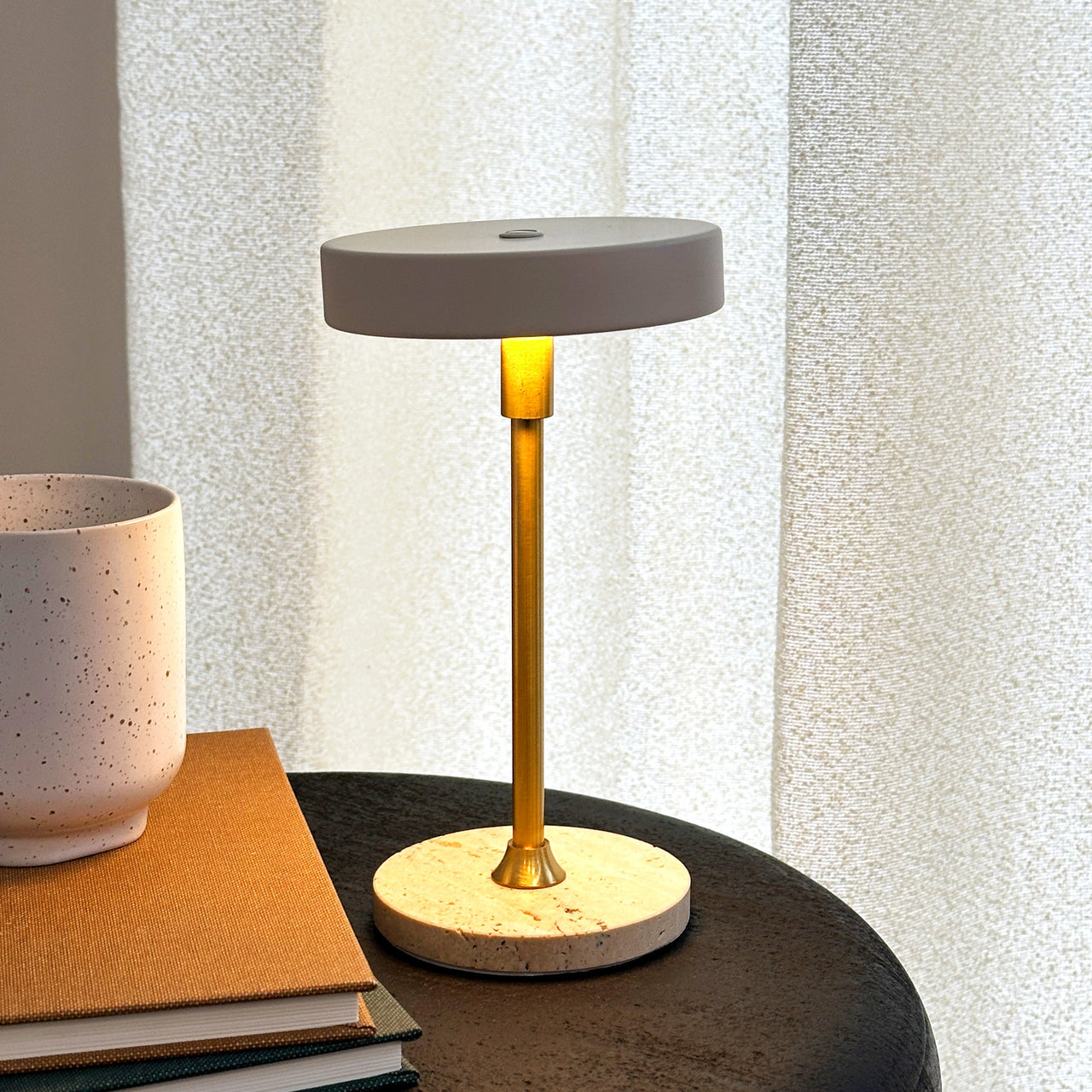 Moonlight LED Mini Wiederaufladbare Tischlampe