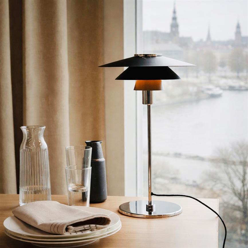 Kay Tischlampe – Schwarz