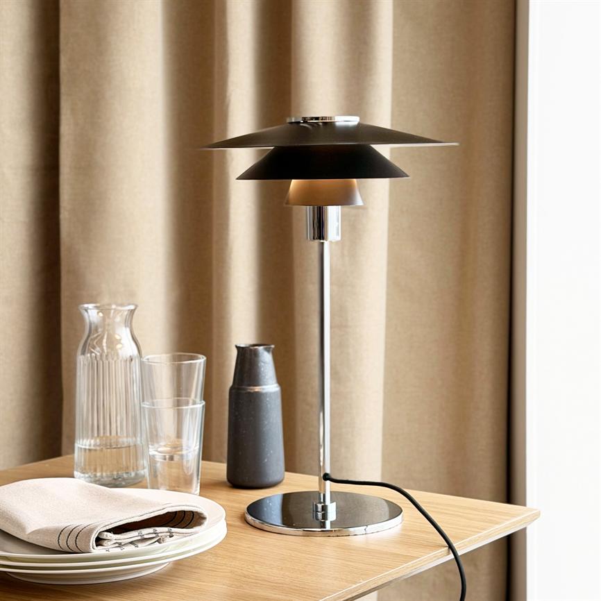 Kay Tischlampe – Schwarz