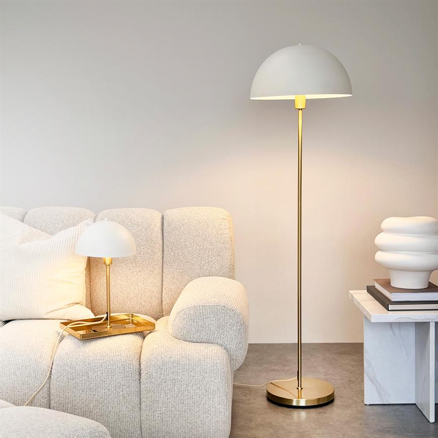 Stockholm Tischlampe – Weiß/Messing