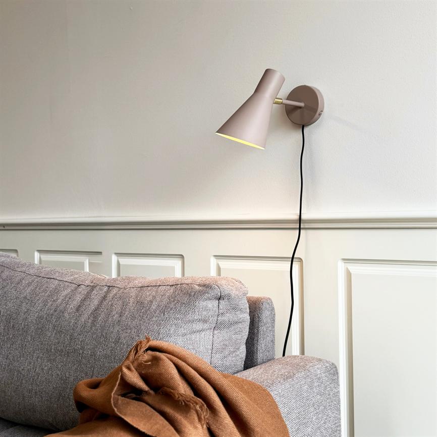 DL12 Wandlampe