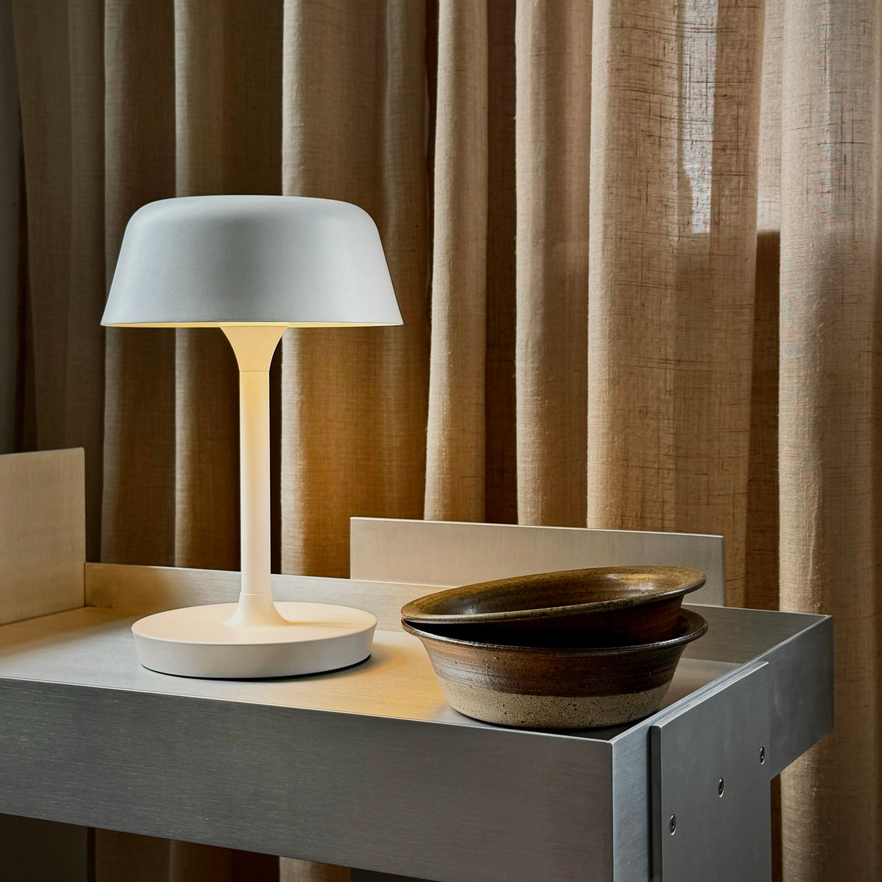 Valencia LED Wiederaufladbare Tischlampe