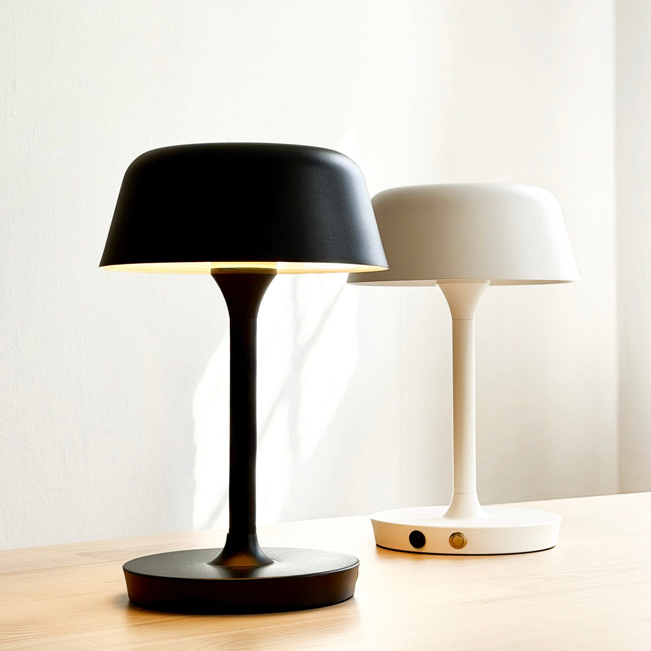 Valencia LED Wiederaufladbare Tischlampe