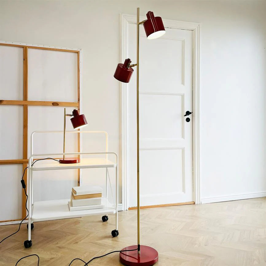 Dyberg Larsen Stehlampe im Wohnzimmer